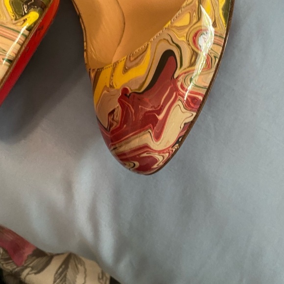 Christian Louboutin / FIFI Marble Patent pumps paint swirl Heels So Kate 38.5 - Picture 12 of 12